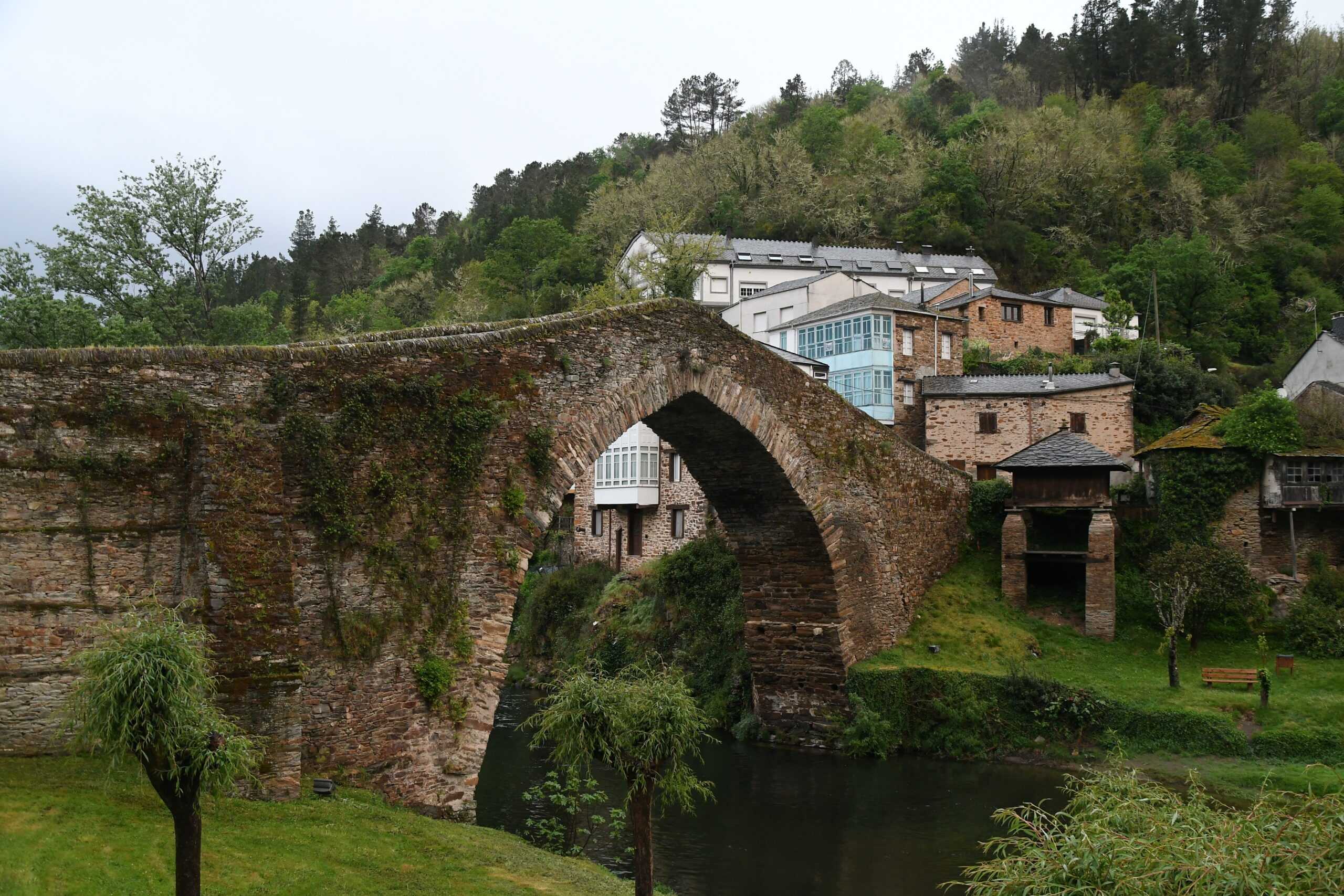 Puente de Navia de Suarna